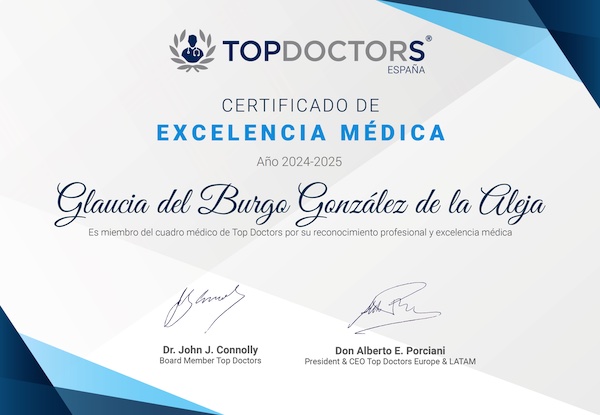 Glaucia del Burgo, diploma de excelencia médica